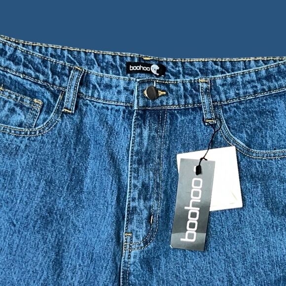 NWT BooHoo Hi Rise Jeans Size 10 Tall 31x 30 #106 - Picture 2 of 5